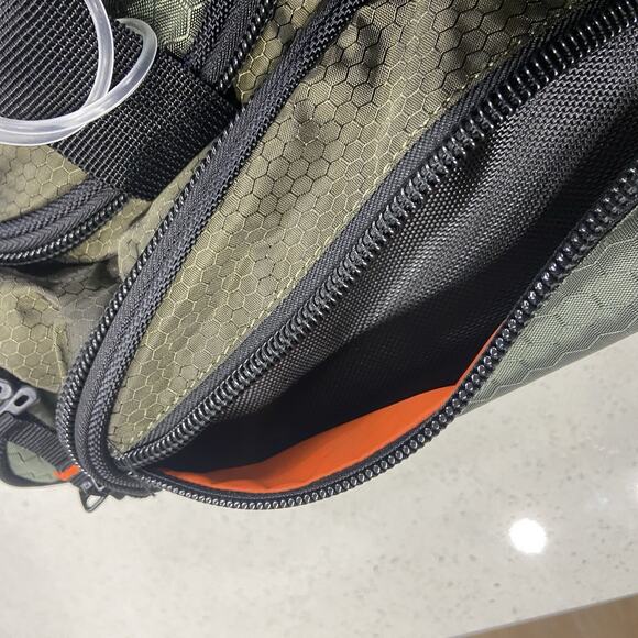 Pathfinder Gear Olive Green Rolling Travel Duffle Bag Carry-On - Picture 6 of 11